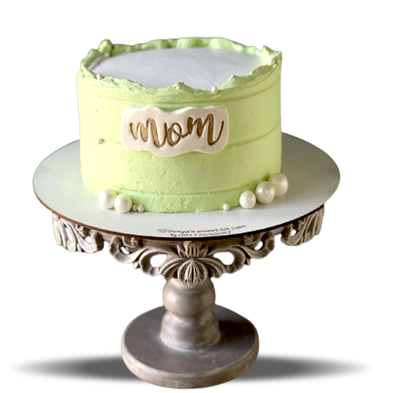 Green Beautiful Mother's day cake in qatar