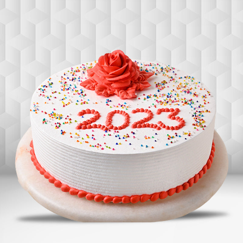 Beautiful Creamy White New Year Special Cake in Qatar