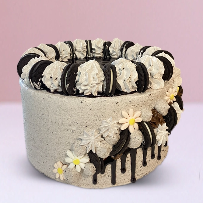 Delicious Oreo Cake in Qatar