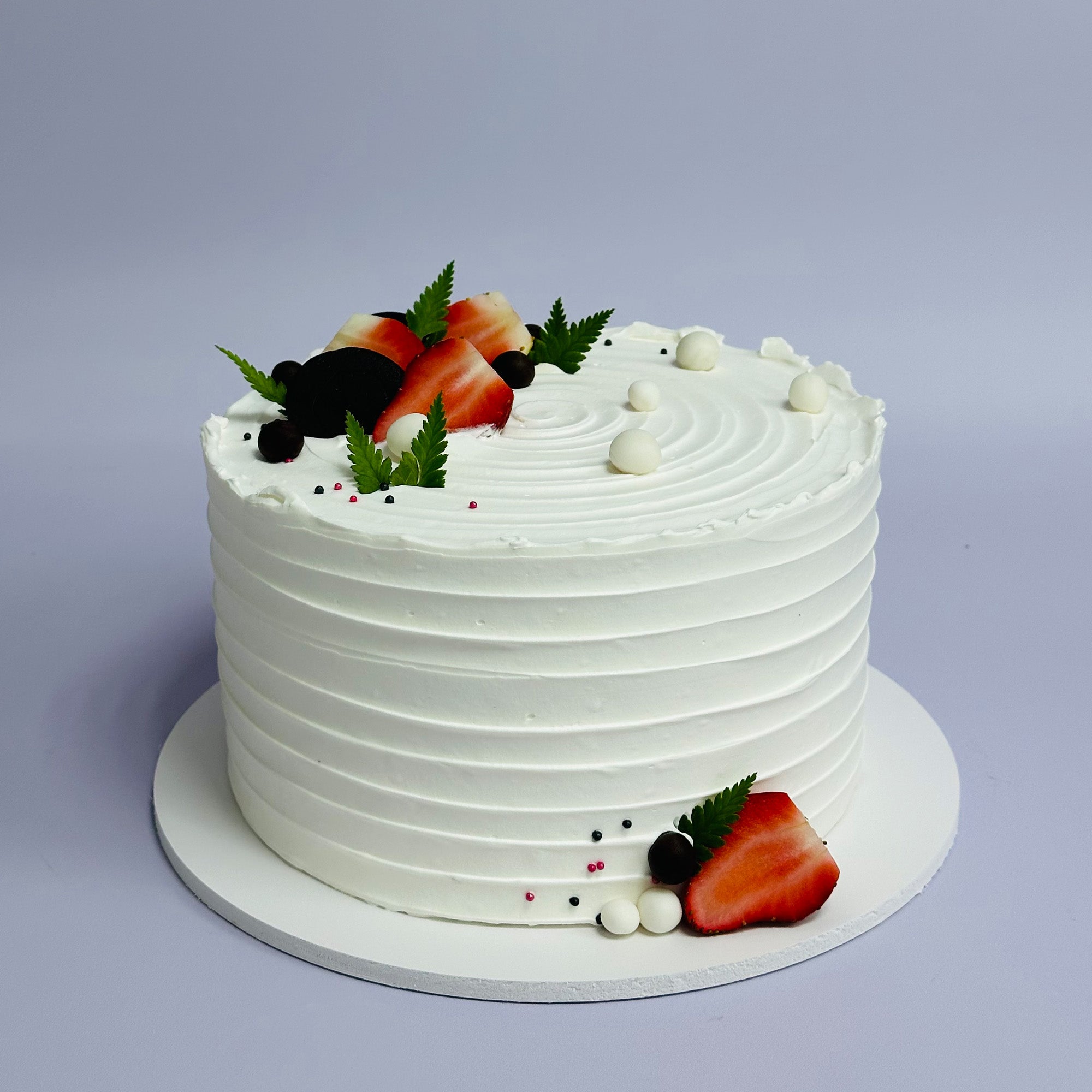 White Delight Fruit Topping Cake