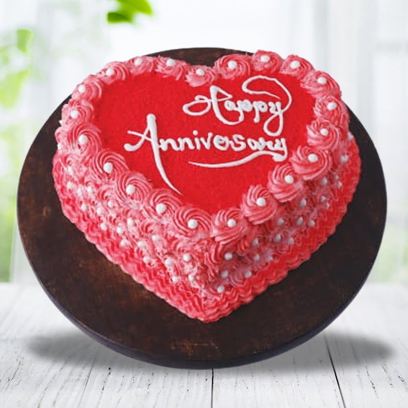 Delicious Heart Shaped Red velvet Cake in Qatar