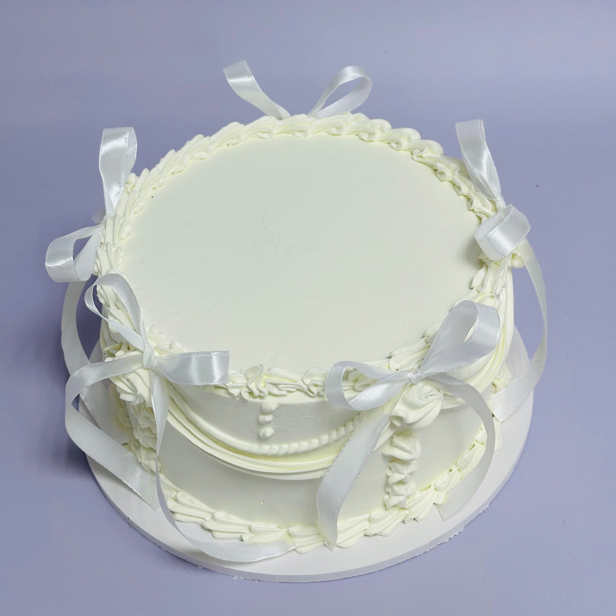 Majestic White Glow Cake