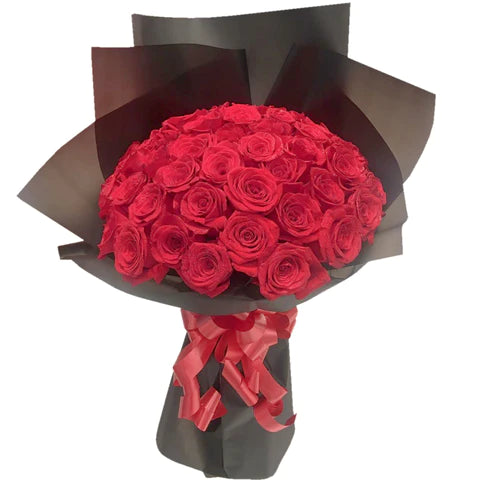 Red Love Bouquet in Qatar