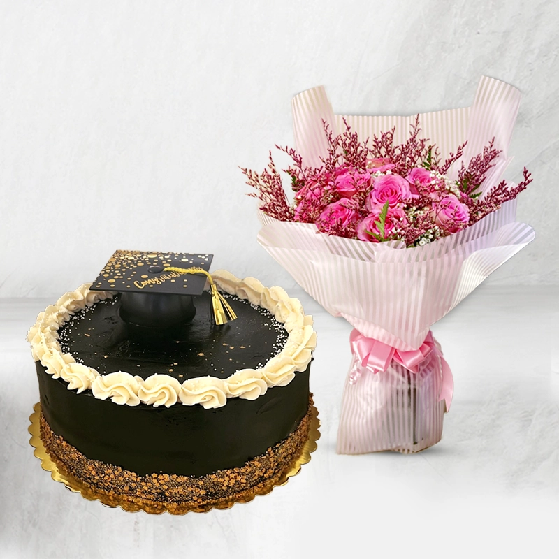 Lovely Black graduation Day Cake & Flower combo