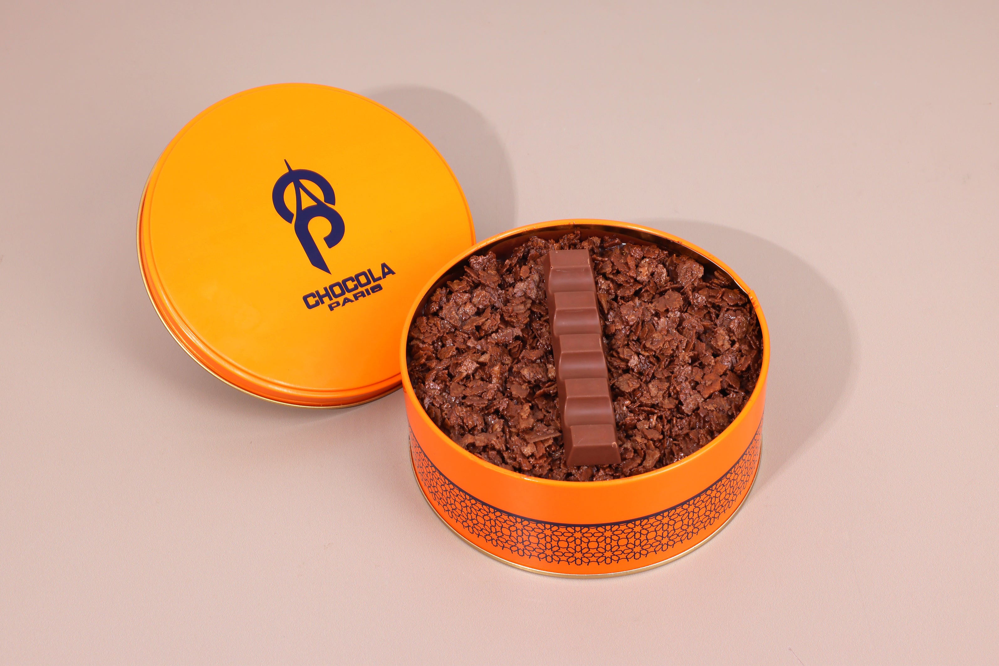 crunchy chocolate tin cake