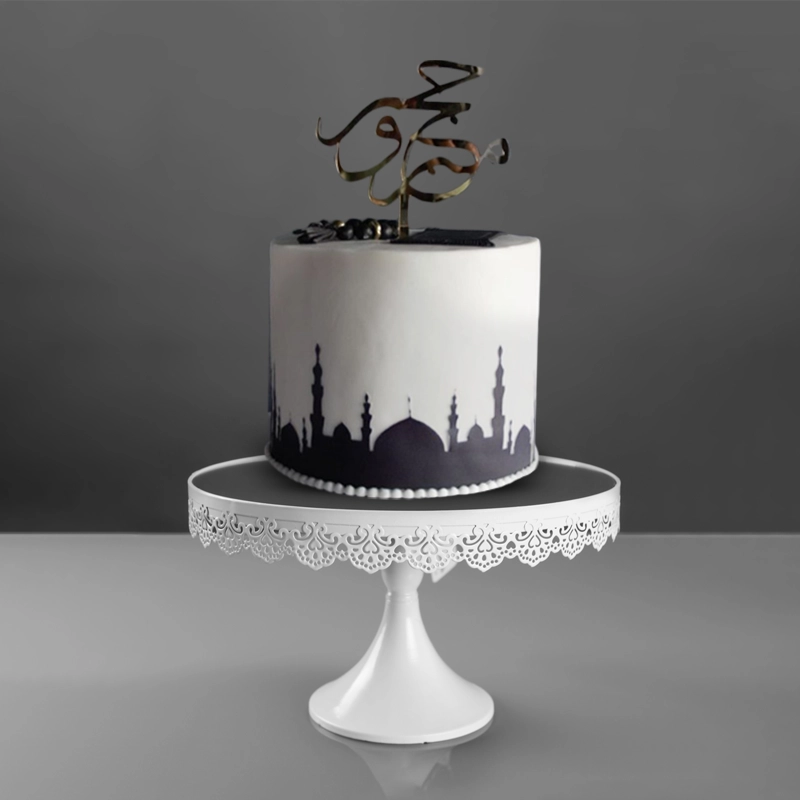 Beautiful B&W Eid Mubarak Cake in Qatar