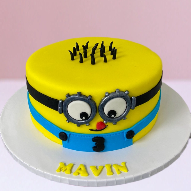 minion cake Birthday Cakes in Qatar